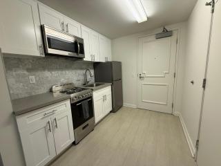 SM Furnished One Bedroom - 7