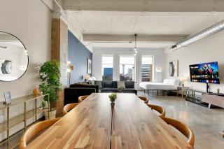 Spacious DT Loft • Pool, Gym & Valet • Walkable - 3