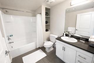 Luxury 2 Bedroom 2 Bathroom With Fitness Center and Pool - 2