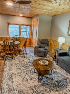 Modern Lakeview Escape - 2