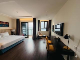 Sapphire Ha Long Studio Ocean View - Balcony & Sea View - 5