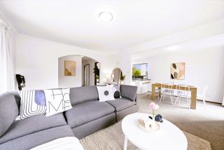 Geilston Bay Retreat near Hobart CBD - 1