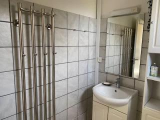 Vacation Apt with Sea View & Shared Pool - 2