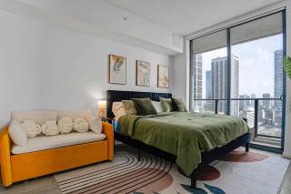 Downtown Miami 2BR Skyline Bay View Balcony Corner Suite LuxePad - 8