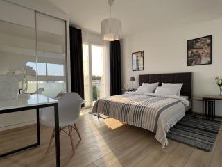 Four Seasons Life - 9