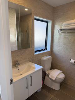 Relaxing Ellerslie Studio Apartment - 7