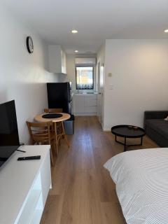 Relaxing Ellerslie Studio Apartment - 6