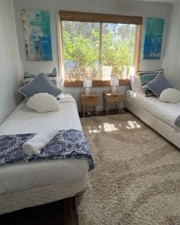 7 Pet-Friendly Beachside Bungalow 3BR350m to Sand - 9