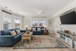 Spacious 4 BR Beach Condo with a Private Balcony, Parking, & Out - 9
