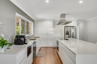 Blue Hills Retreat in Leafy Rangeville - 7