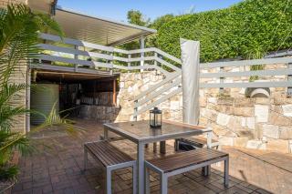 Blue Hills Retreat in Leafy Rangeville - 2