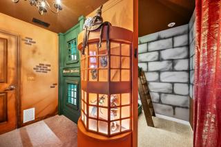 Beautifully Renovated 5-Bedroom Villa w Pool Near Disney - 7