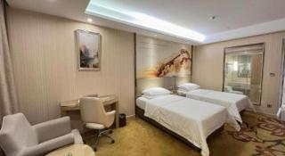 Vienna Hotel Guangdong Huidong Herung Pedestrian Street - 5