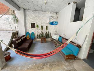 GoodWaves Surf Hostel - 3