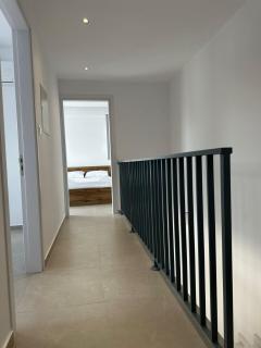 Lemonia Modern Maisonette Fresh 3-BDR Family - 6