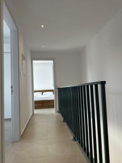 Lemonia Modern Maisonette Fresh 3-BDR Family - 4