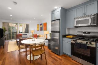 Cooper Terrace 1BR Light-Filled Loft with Balcony in Elevator Building - 0