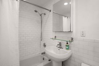 Cooper Terrace 1BR Light-Filled Loft with Balcony in Elevator Building - 4