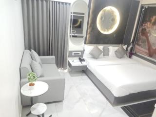 Hotel The Season - 6