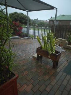 At Lilac Cottage, Jeffreys Bay, Cozy Stay for Two - 9