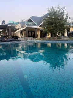 Luxe 5 Bed Saguramo Mountain Villa w Pool - 5
