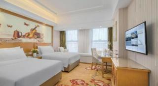 Vienna Hotel Zhengzhou Only Henan Movie Town - 5