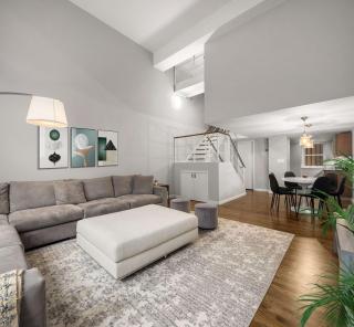 Gramercy Duplex by StayHaus 2BR in elevator bldg - 3