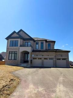 New Luxury 4BR Retreat for Family Stay Near Friday Harbour - 9