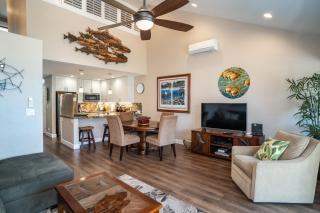 Maui Kamaole #A-207 Ocean View, Beautiful Front Row Unit A/C Throughout - 1
