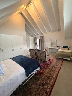 Family home offers privacy, security and mooring! - 2