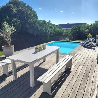 Family home offers privacy, security and mooring! - 1