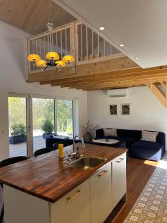 Villa Jule - Cozy and Elegant Place with Open Ceiling, Beautiful Garden and Specious Terrace - 3