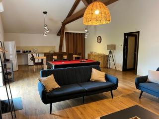 LOFT SPACIEUX - PISCINE - 220m2 - CALME - 7