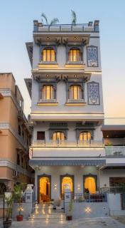 UDAISA - The Luxury Art - 1