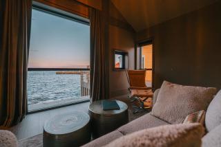 Henningsvær Bryggehotell - by Classic Norway Hotels - 7