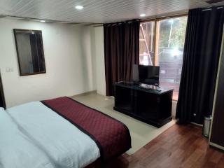 Hotel Blossem stay - 2