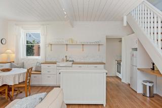 The Coach House Waterfront dog friendly - 7