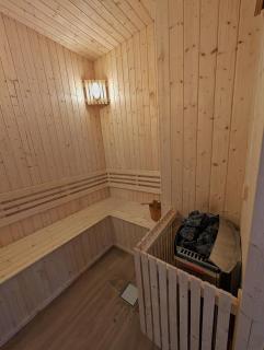 Avenair, MM Alam, Gulberg - Executive One-Bed Apartment - 4