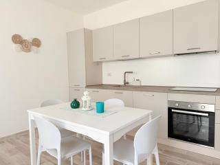 S358 - Sirolo, monolocale con giardino e parcheggio - 1