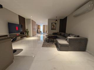 Avenair, MM Alam, Gulberg - Executive One-Bed Apartment - 0