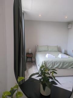 new clifton apartment and free parking - 5