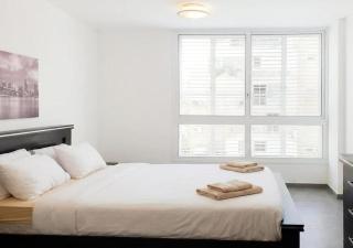 O&O Group Spacious 2BR Parking Steps from Beach - 9