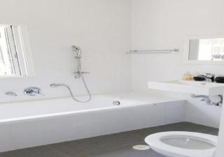 O&O Group Spacious 2BR Parking Steps from Beach - 6