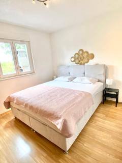 A&M Apartments - Nin - 2