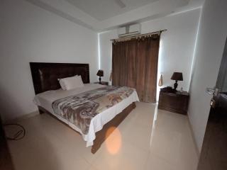 Icon valley 1 Raiwind Rd, Central District Bahria Orchard, Lahore - 1