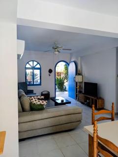 Latchi Holiday House - 3