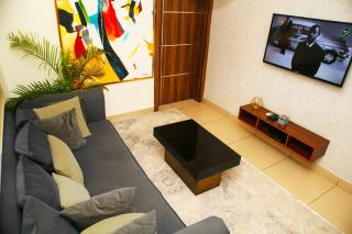 Modern Ikoyi 1BR - Fast Wi-Fi and Work-Ready - 0