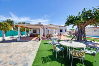 Preciosa villa con piscina, perfecta para familias - 4