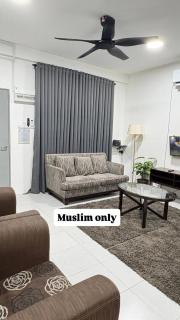 Arowana Homestay - 7