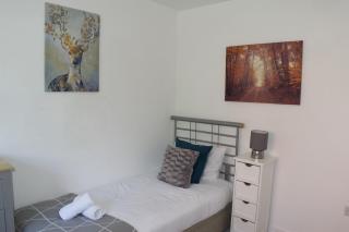 K Suites - Station Road 2 - 5